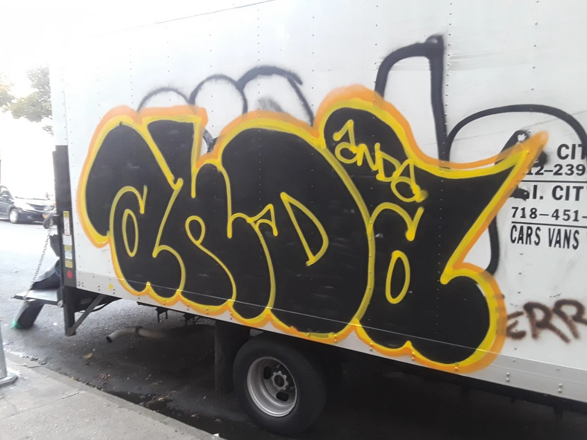 Tipos-de-Graffitis-Throw-up