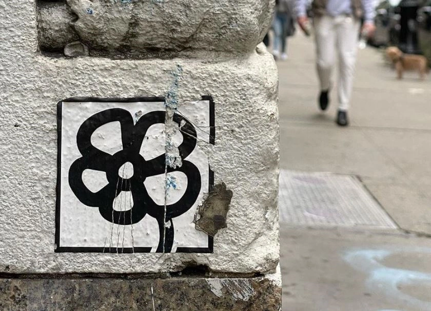 Sticker--Tipos-de-Street-Art